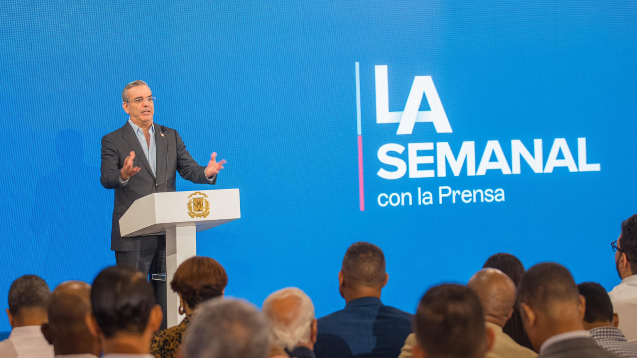 El presidente Luis Abinader en su primera LA Semanal con la Prensa, tras regresar de Europa.